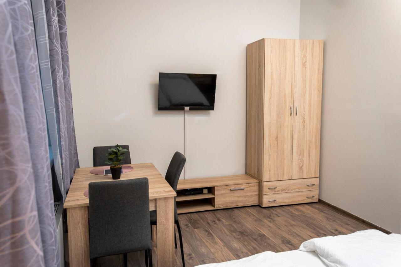 Kolibri Apartman - Makó Eksteriør bilde